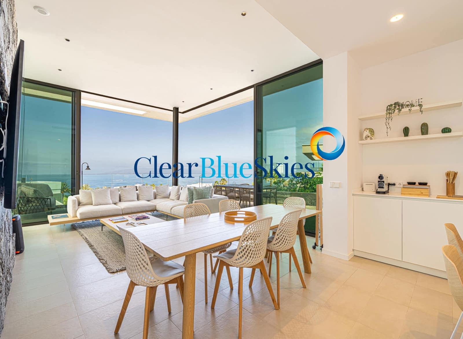 3 chambre Villa/Maison à vendre à Guia de Isora avec piscine garage - 1 979 000 € (Ref: 8416974)