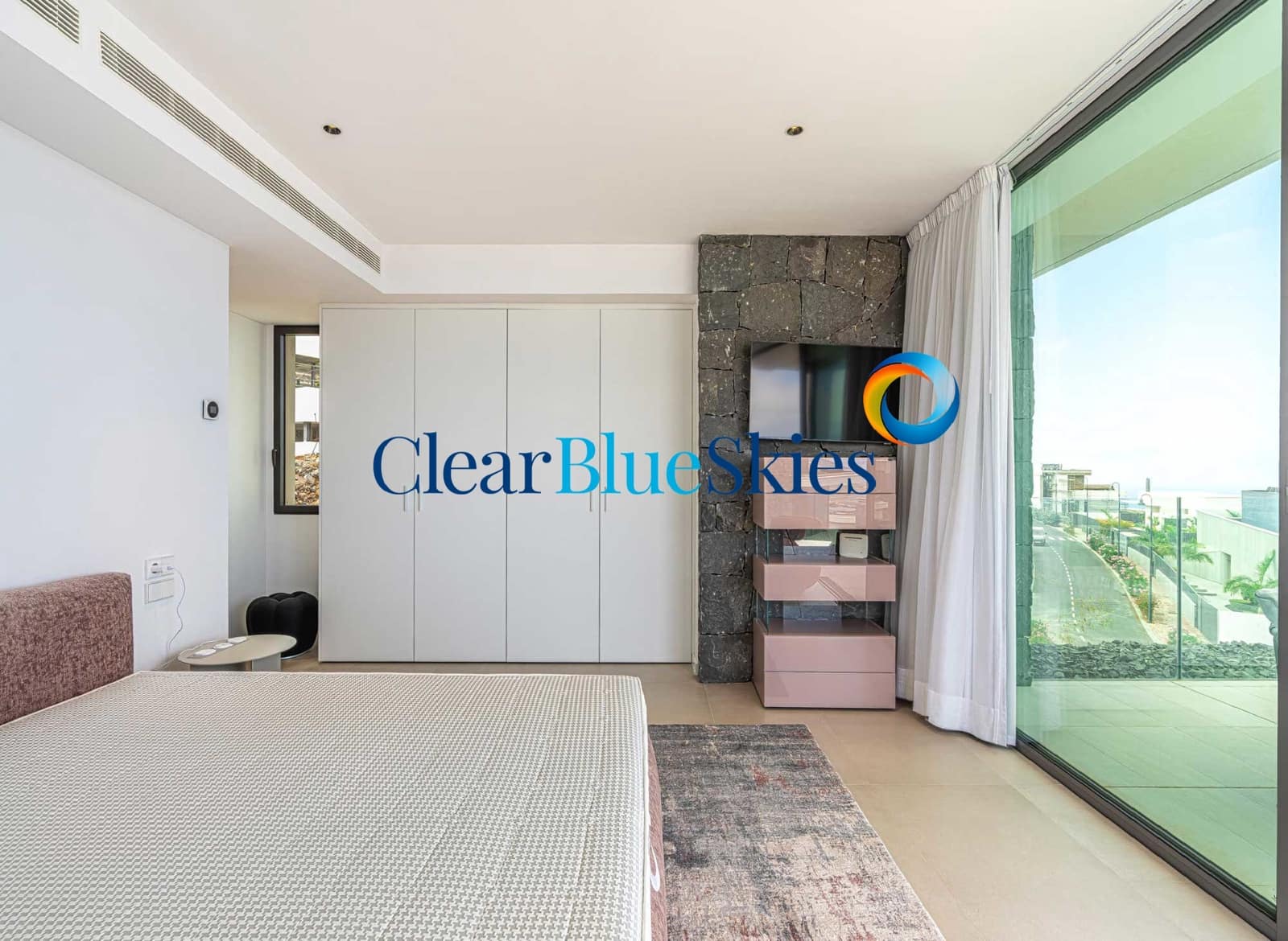 3 chambre Villa/Maison à vendre à Guia de Isora avec piscine garage - 1 979 000 € (Ref: 8416974)