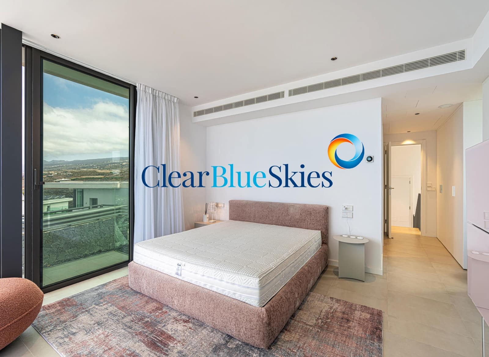 3 chambre Villa/Maison à vendre à Guia de Isora avec piscine garage - 1 979 000 € (Ref: 8416974)