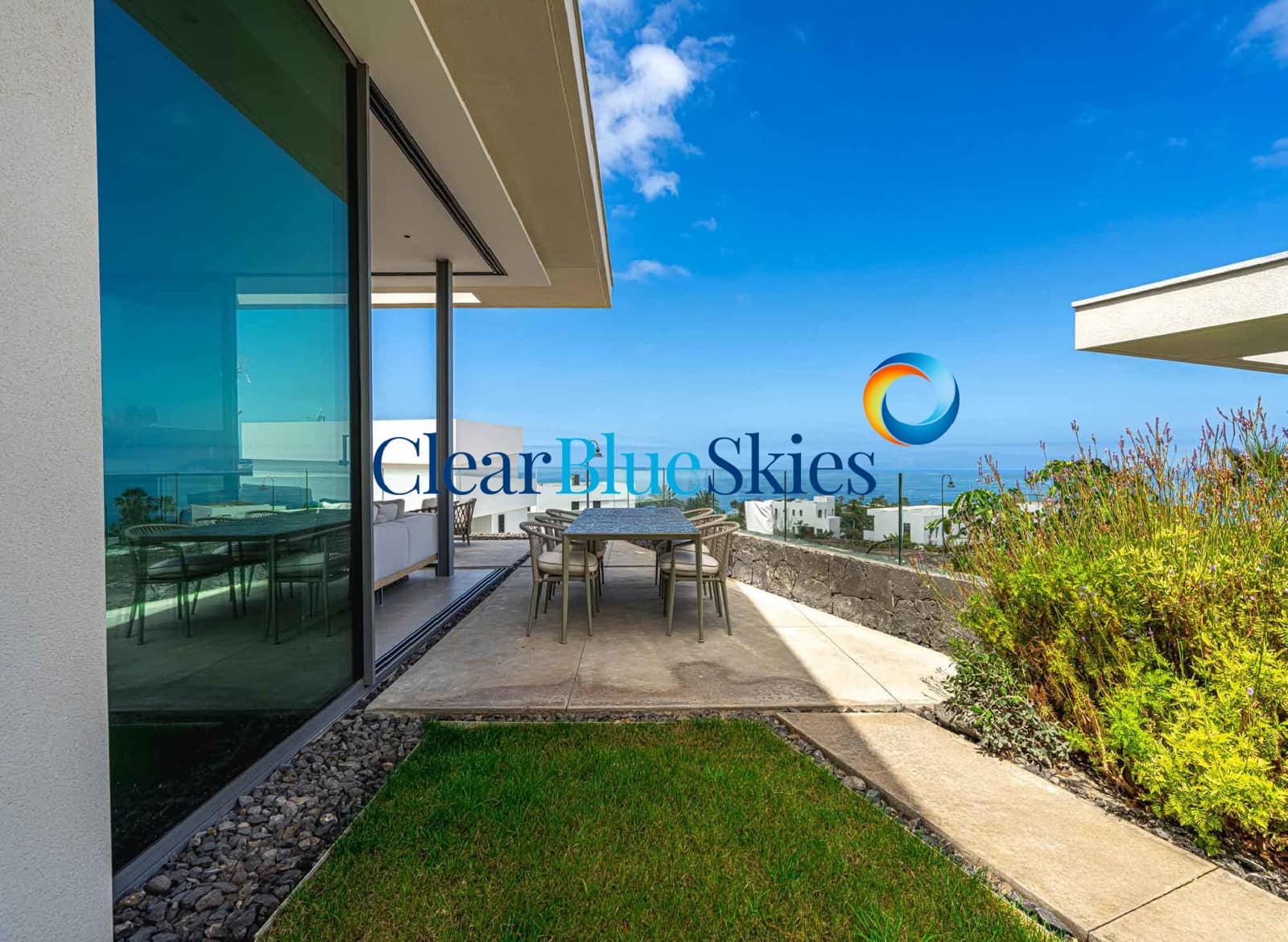 3 chambre Villa/Maison à vendre à Guia de Isora avec piscine garage - 1 979 000 € (Ref: 8416974)