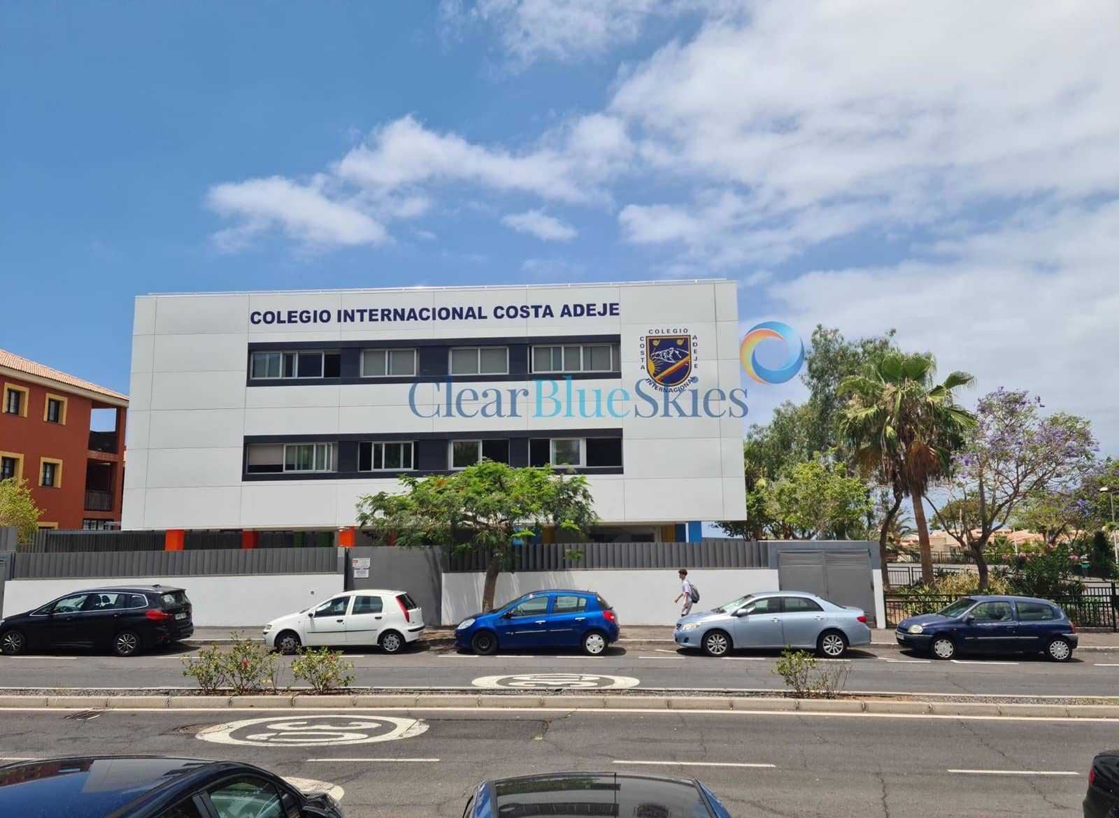 4 slaapkamer Huis te koop in El Madronal met zwembad garage - € 649.000 (Ref: 8420751)