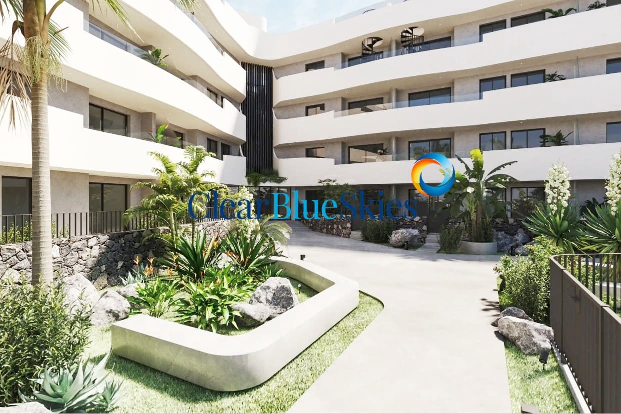 2 bedroom Apartment for sale in El Medano with pool garage - € 326,000 (Ref: 8575404)
