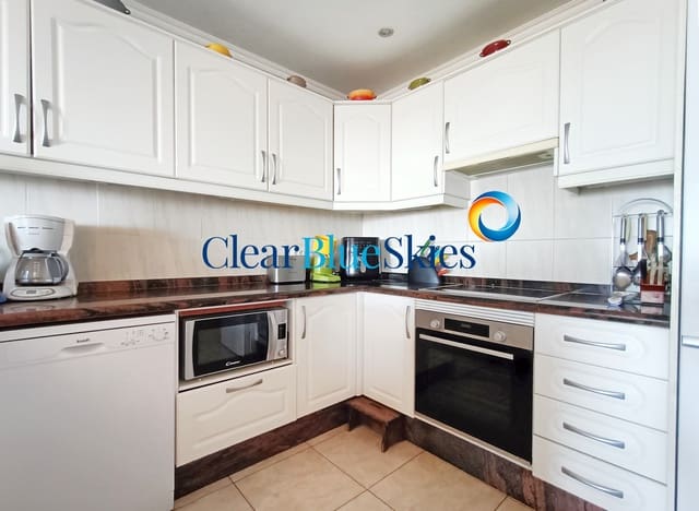 4 bedroom Villa for sale in Callao Salvaje, Adeje with pool garage - € 890,000 (Ref: 8772890)