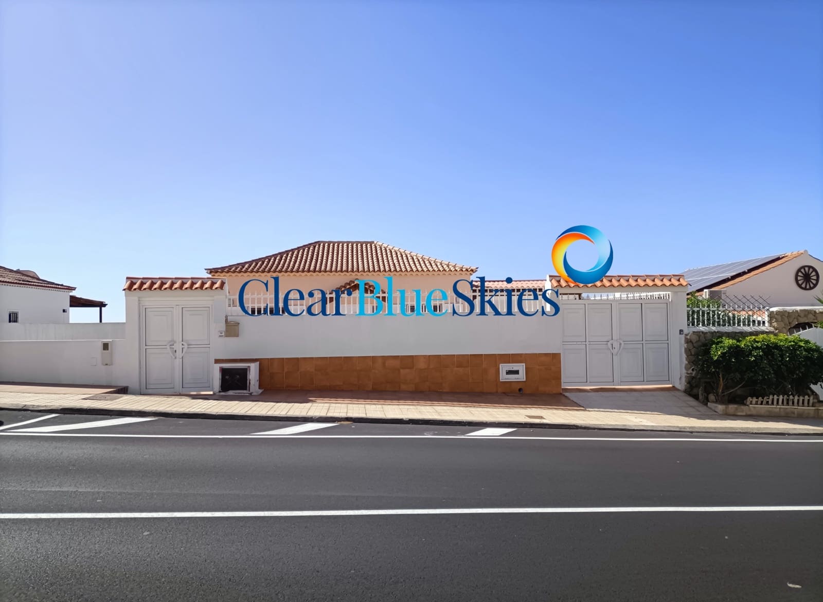 4 chambre Villa/Maison à vendre à Callao Salvaje avec piscine garage - 890 000 € (Ref: 8772890)