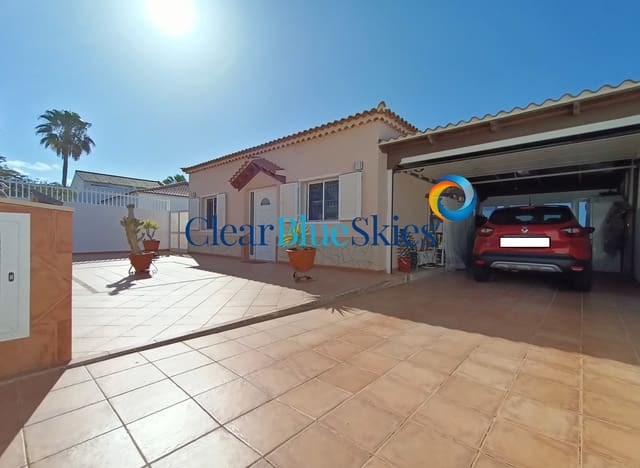 4 bedroom Villa for sale in Callao Salvaje, Adeje with pool garage - € 890,000 (Ref: 8772890)