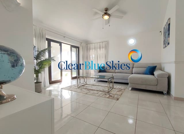 4 makuuhuone Bungalow myytävänä paikassa Amarilla Golf, San Miguel de Abona mukana uima-altaan 
autotalli - 585 000 € (Ref: 8777525)