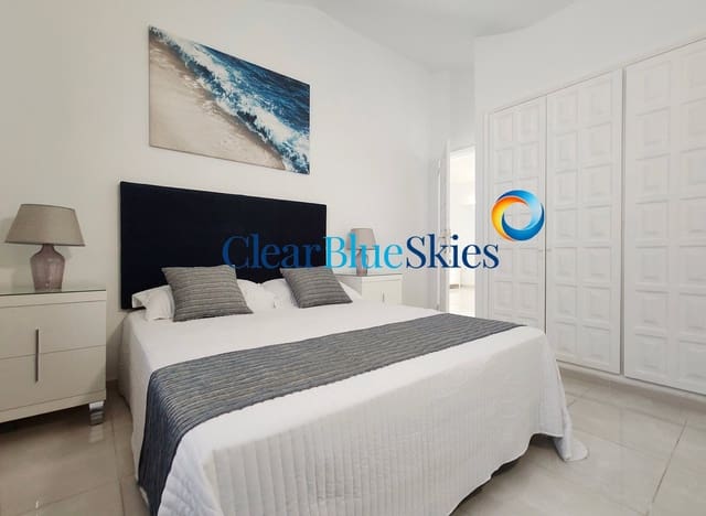 4 makuuhuone Bungalow myytävänä paikassa Amarilla Golf, San Miguel de Abona mukana uima-altaan 
autotalli - 585 000 € (Ref: 8777525)