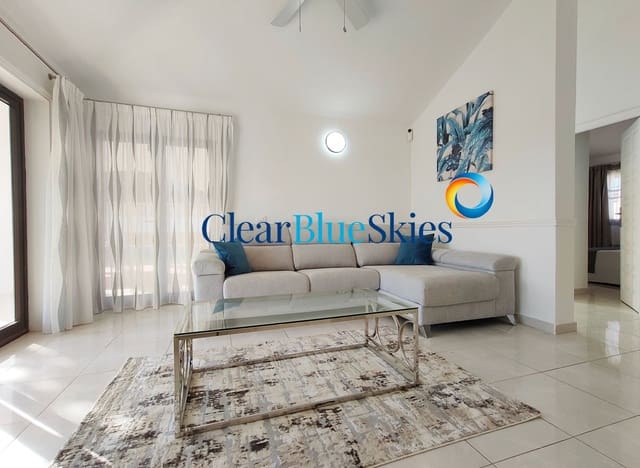 4 makuuhuone Bungalow myytävänä paikassa Amarilla Golf, San Miguel de Abona mukana uima-altaan 
autotalli - 585 000 € (Ref: 8777525)