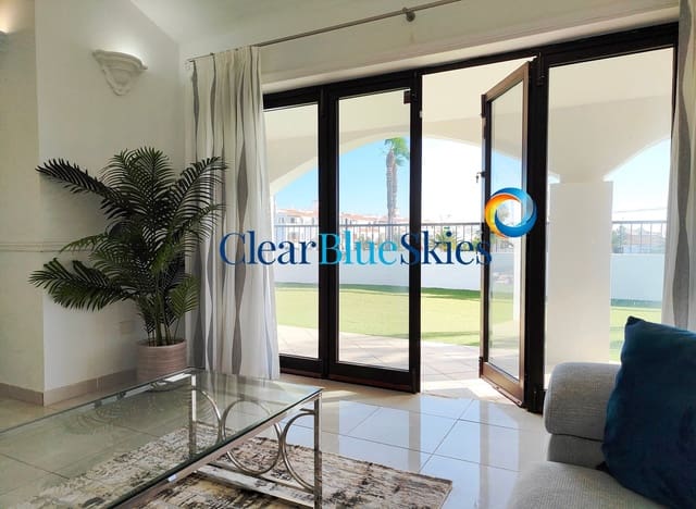 4 makuuhuone Bungalow myytävänä paikassa Amarilla Golf, San Miguel de Abona mukana uima-altaan 
autotalli - 585 000 € (Ref: 8777525)