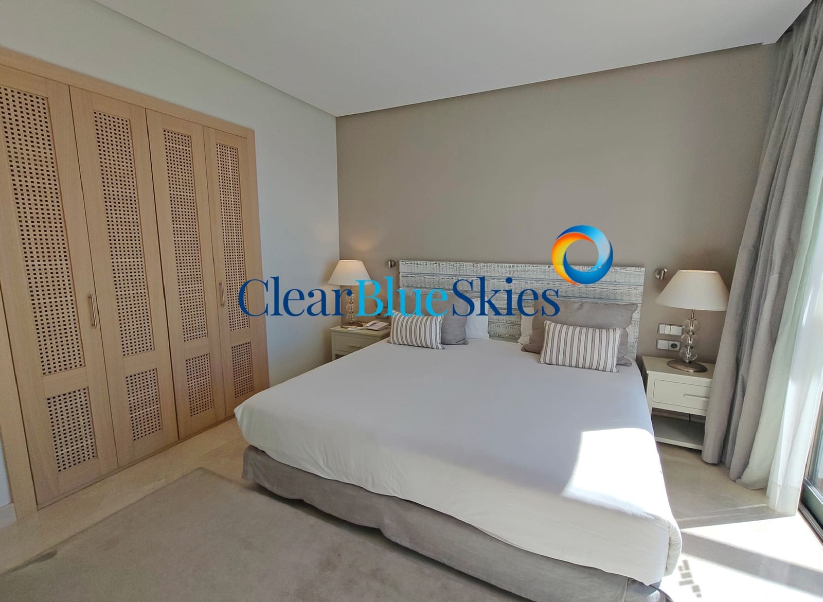 3 soverom Penthouse til salgs i Playa San Juan med svømmebasseng garasje - € 1 770 000 (Ref: 8809407)