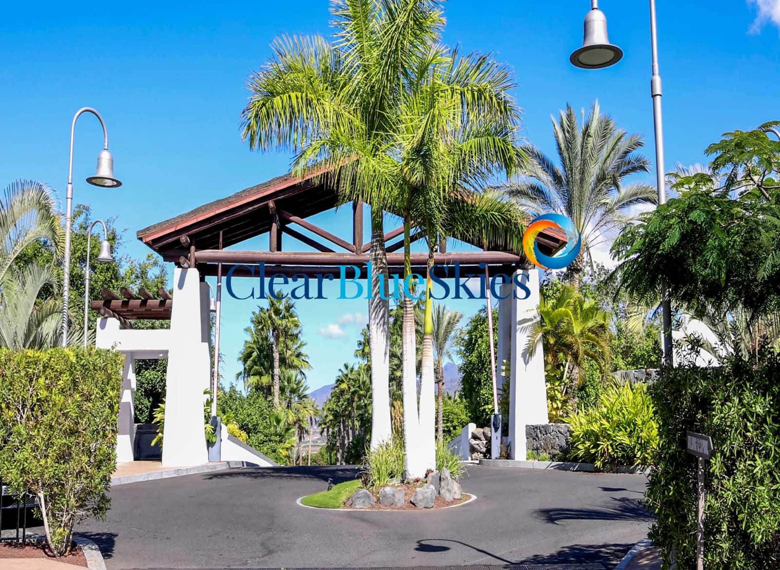 3 soverom Penthouse til salgs i Playa San Juan med svømmebasseng garasje - € 1 770 000 (Ref: 8809407)