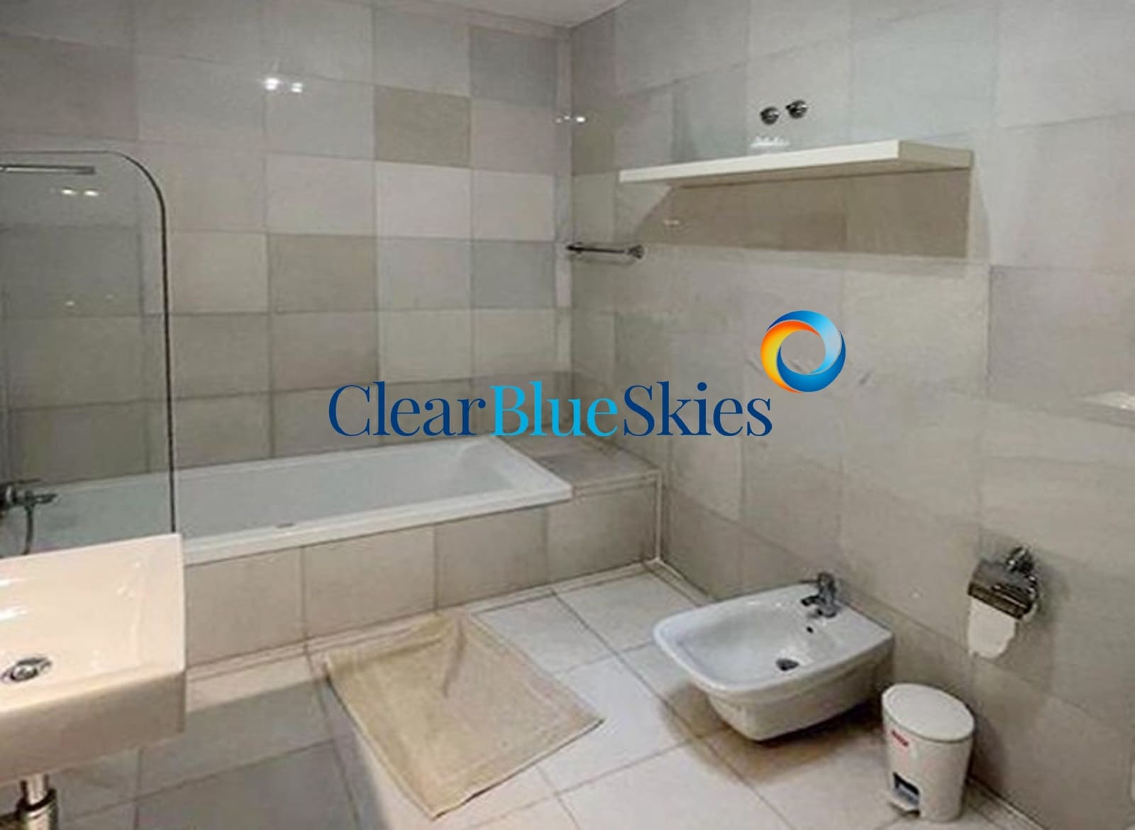 5 bedroom Villa for sale in Playa del Duque with pool garage - € 2,850,000 (Ref: 8837943)