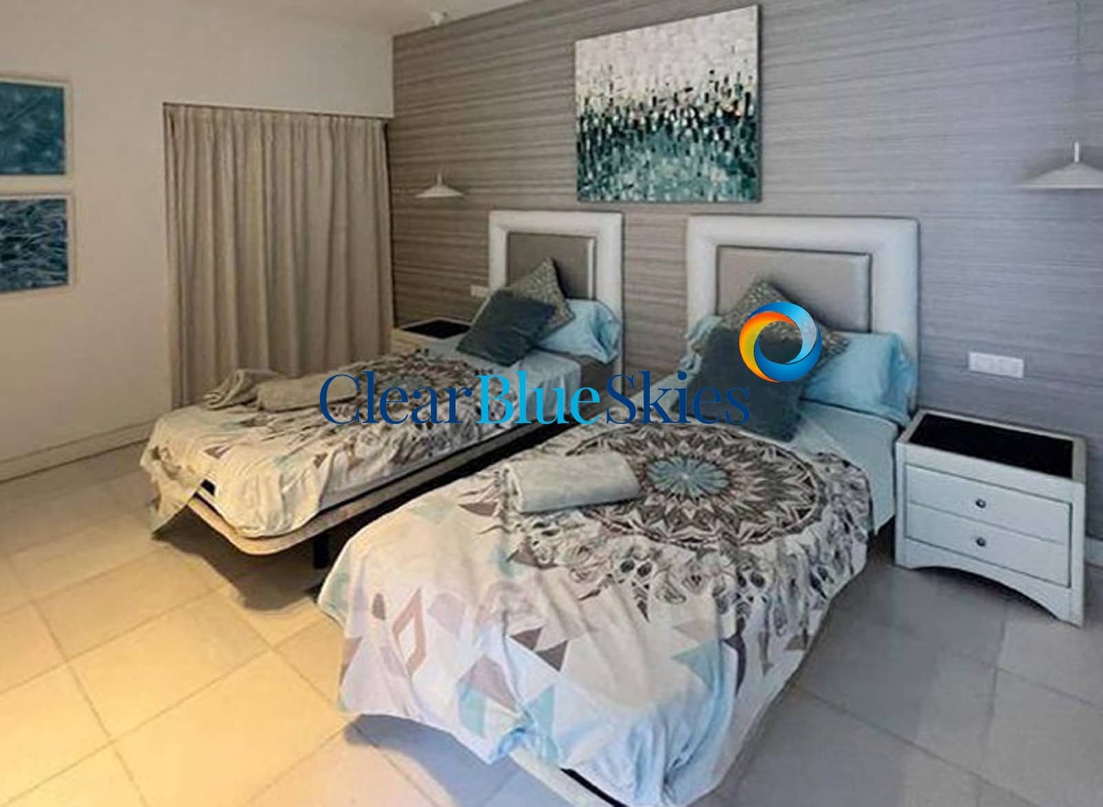 5 bedroom Villa for sale in Playa del Duque with pool garage - € 2,850,000 (Ref: 8837943)