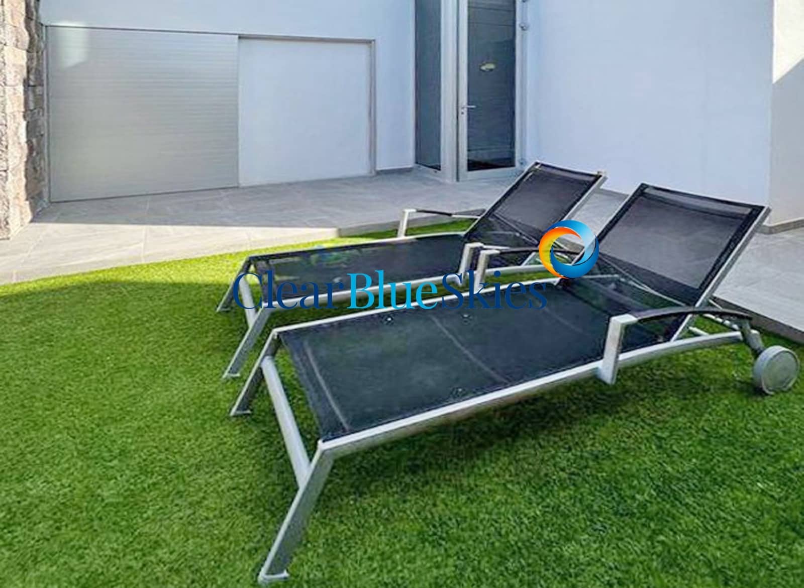 5 bedroom Villa for sale in Playa del Duque with pool garage - € 2,850,000 (Ref: 8837943)