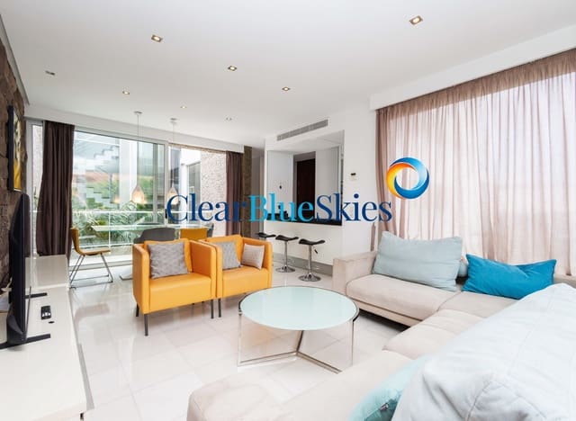 5 makuuhuone Huvila myytävänä paikassa Playa del Duque, Adeje mukana uima-altaan 
autotalli - 2 930 000 € (Ref: 8837943)