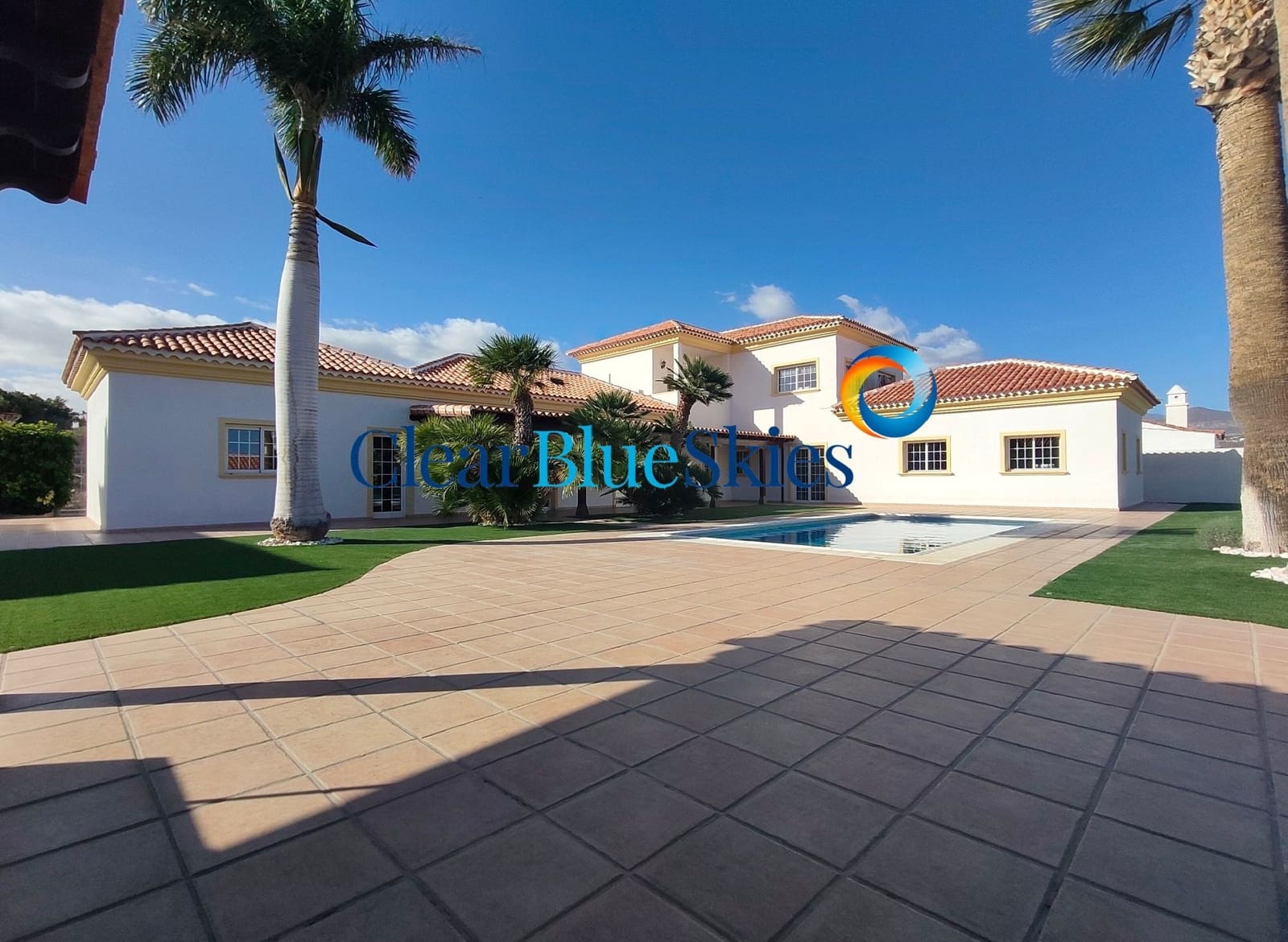4 soveværelse Villa til salg i Golf del Sur med swimmingpool garage - € 1.600.000 (Ref: 8846606)