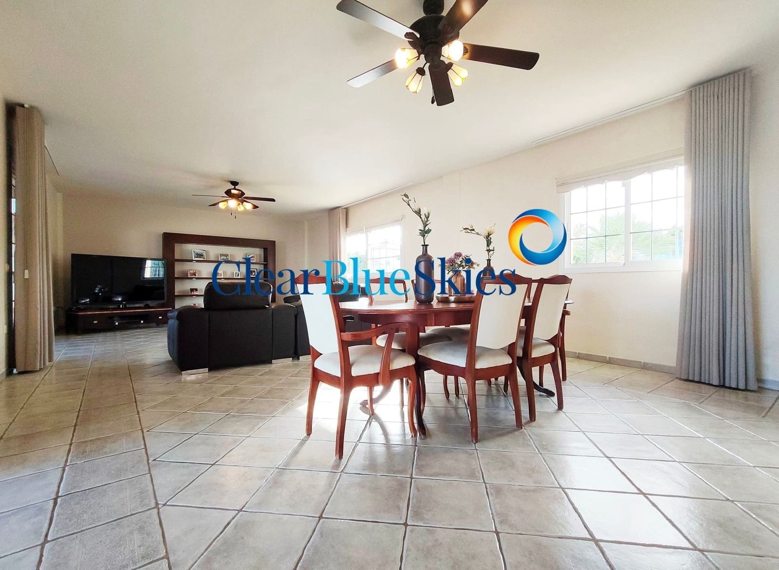 4 soveværelse Villa til salg i Golf del Sur med swimmingpool garage - € 1.600.000 (Ref: 8846606)