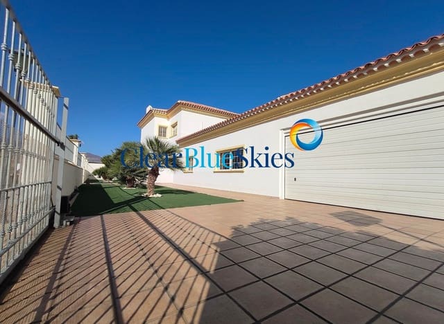 4 slaapkamer Villa te koop in Golf del Sur, San Miguel de Abona met zwembad garage - € 1.600.000 (Ref: 8846606)