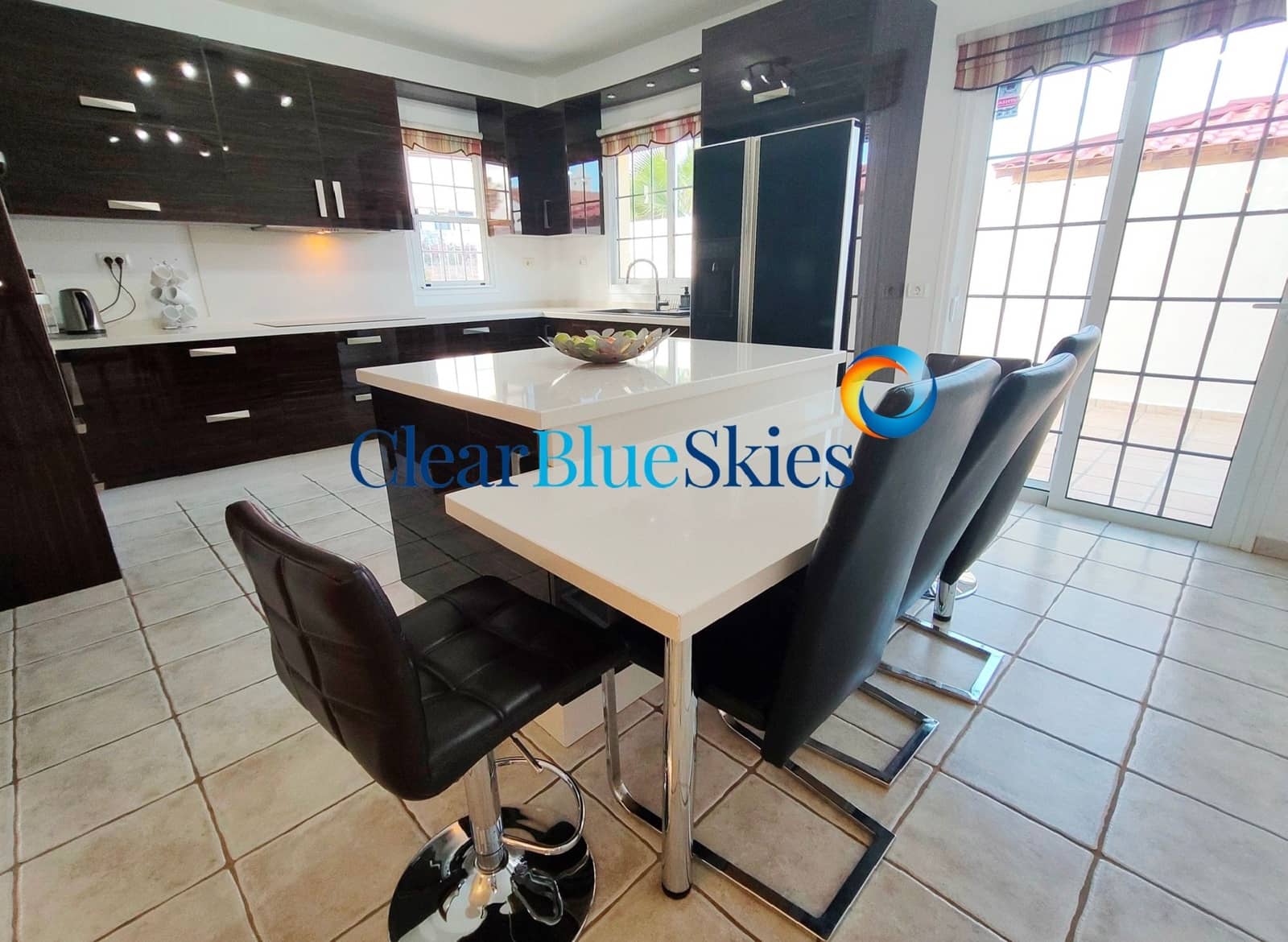 4 soveværelse Villa til salg i Golf del Sur med swimmingpool garage - € 1.600.000 (Ref: 8846606)