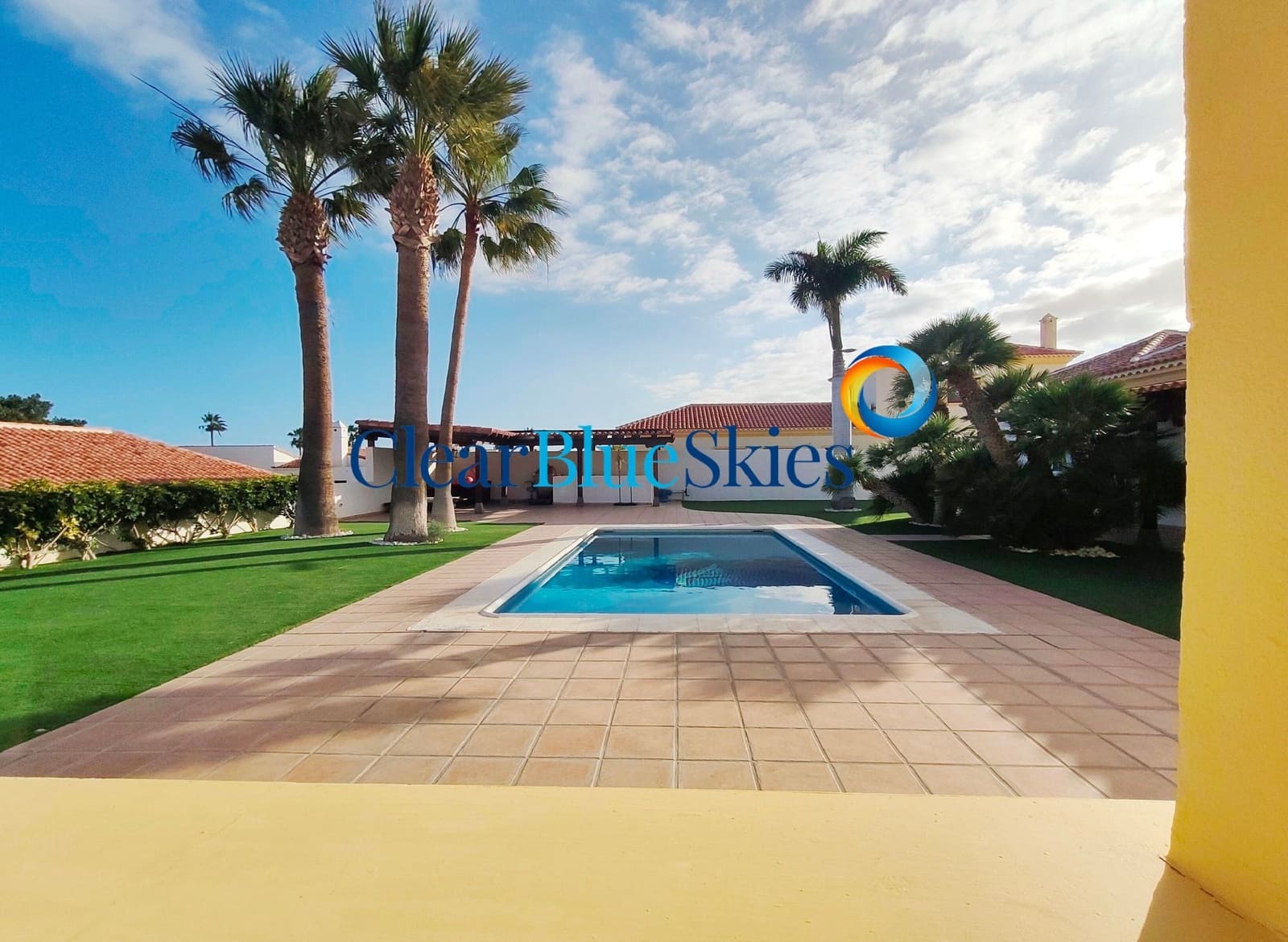 4 soveværelse Villa til salg i Golf del Sur med swimmingpool garage - € 1.600.000 (Ref: 8846606)