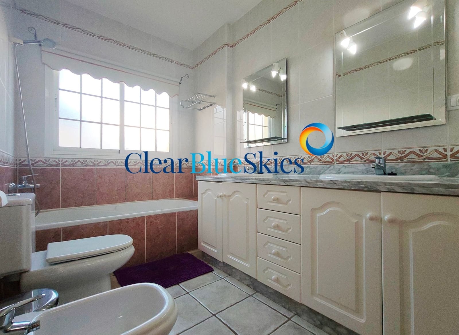 4 soveværelse Villa til salg i Golf del Sur med swimmingpool garage - € 1.600.000 (Ref: 8846606)