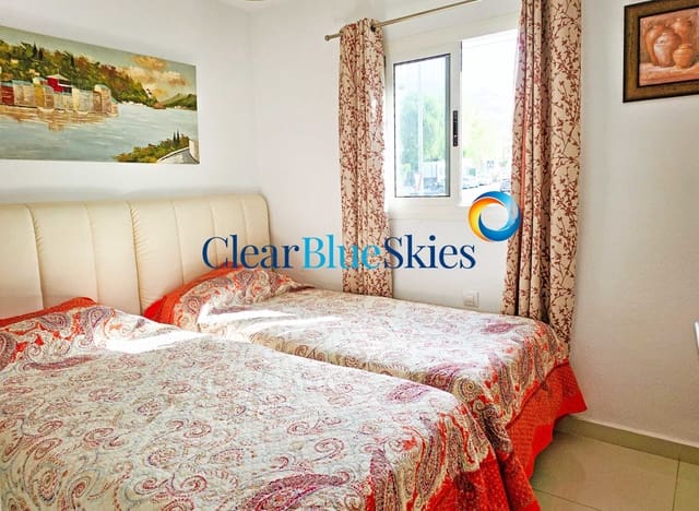 2 quarto Moradia Geminada para venda em Torviscas Bajo, Adeje com piscina garagem - 550 000 € (Ref: 8977679)