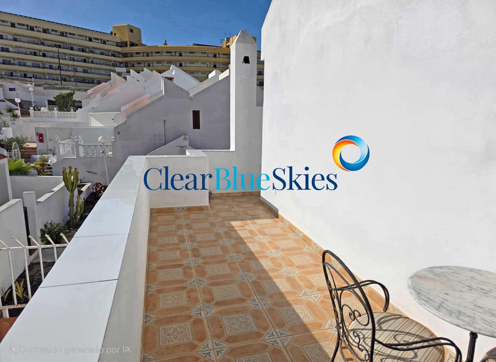 2 quarto Moradia Geminada para venda em Costa Adeje com piscina garagem - 550 000 € (Ref: 8977679)