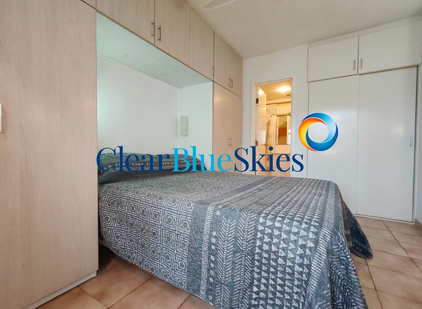 2 slaapkamer Appartement te koop in Los Cristianos met zwembad garage - € 315.000 (Ref: 8990246)