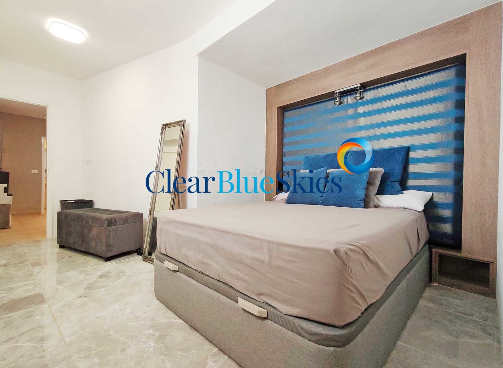 5 soveværelse Villa til salg i Torviscas med swimmingpool garage - € 699.500 (Ref: 9031239)