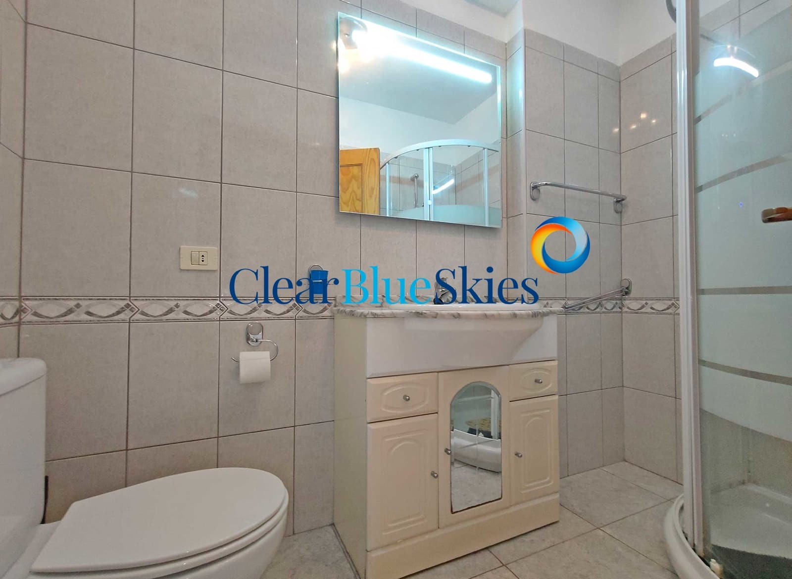 1 soverom Leilighet til salgs i Los Cristianos med svømmebasseng garasje - € 239 000 (Ref: 9033519)