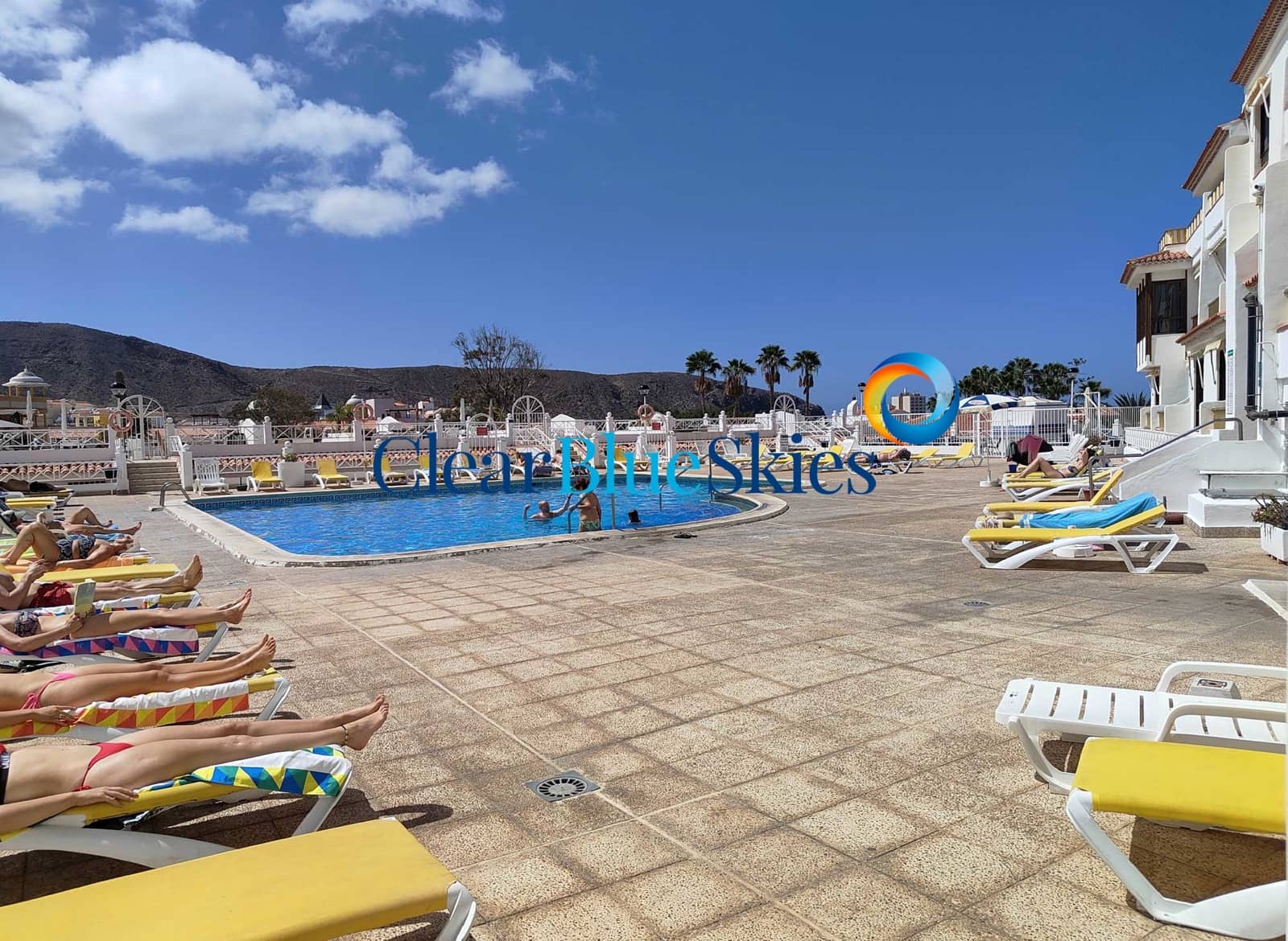 1 soveværelse Lejlighed til salg i Los Cristianos med swimmingpool garage - € 239.000 (Ref: 9033519)