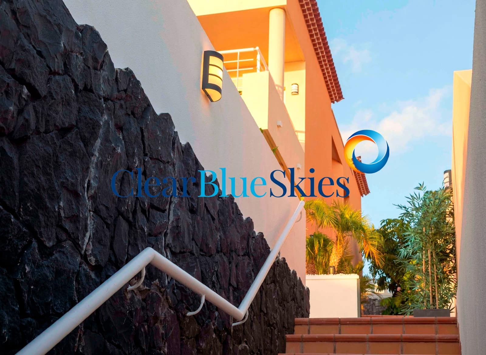 4 quarto Moradia para venda em Puerto Santiago com piscina garagem - 1 125 000 € (Ref: 9133860)