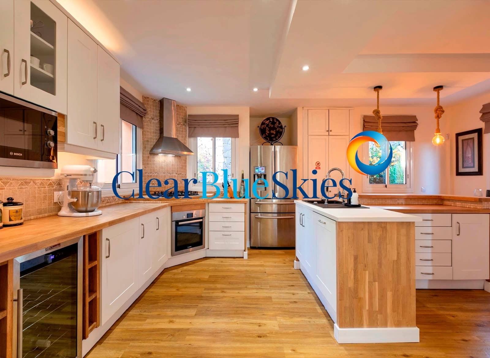 4 quarto Moradia para venda em Puerto Santiago com piscina garagem - 1 125 000 € (Ref: 9133860)