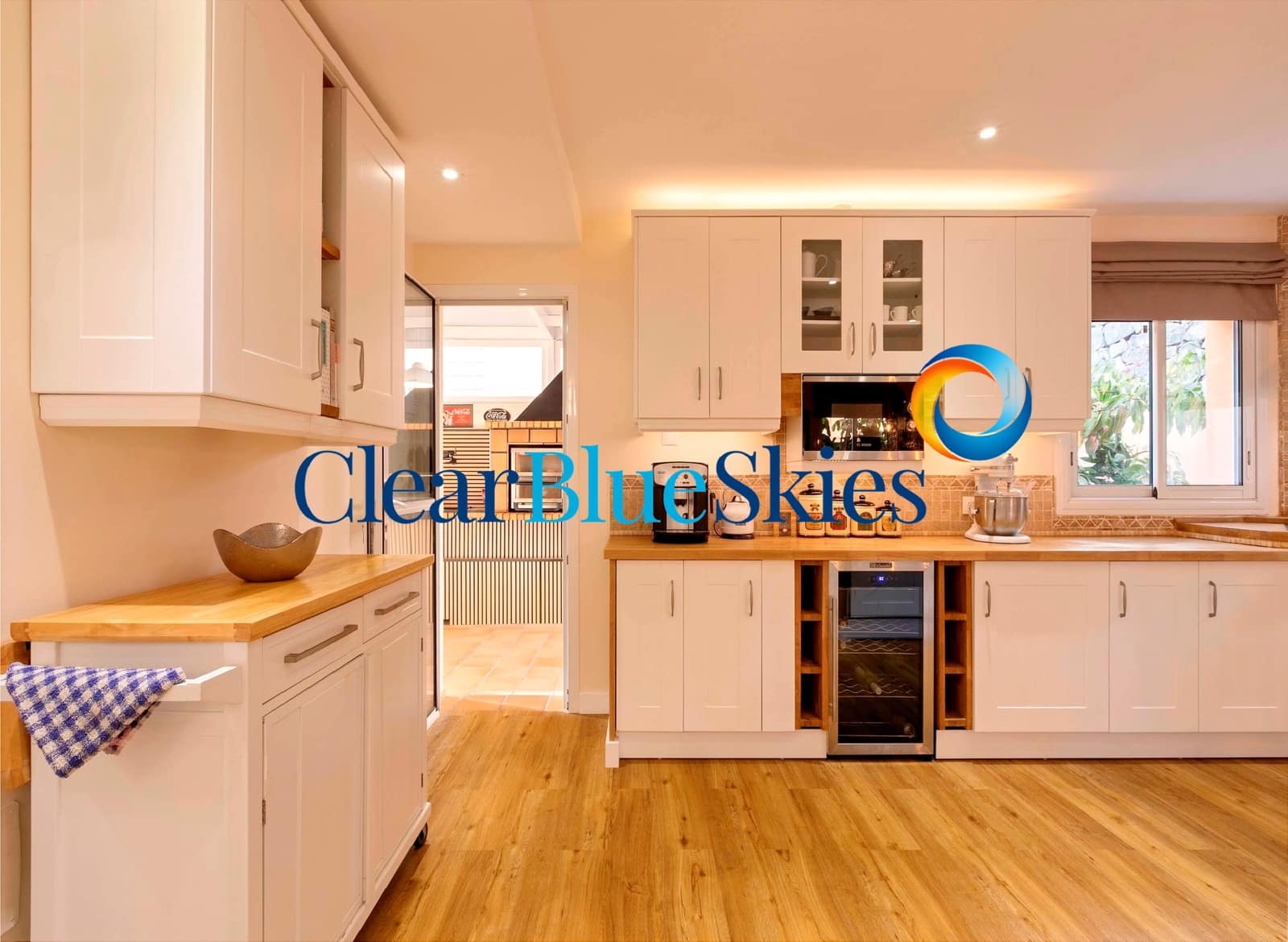 4 quarto Moradia para venda em Puerto Santiago com piscina garagem - 1 125 000 € (Ref: 9133860)