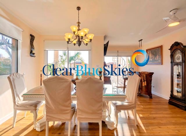 4 slaapkamer Villa te koop in Puerto Santiago, Santiago del Teide met zwembad garage - € 1.125.000 (Ref: 9133860)