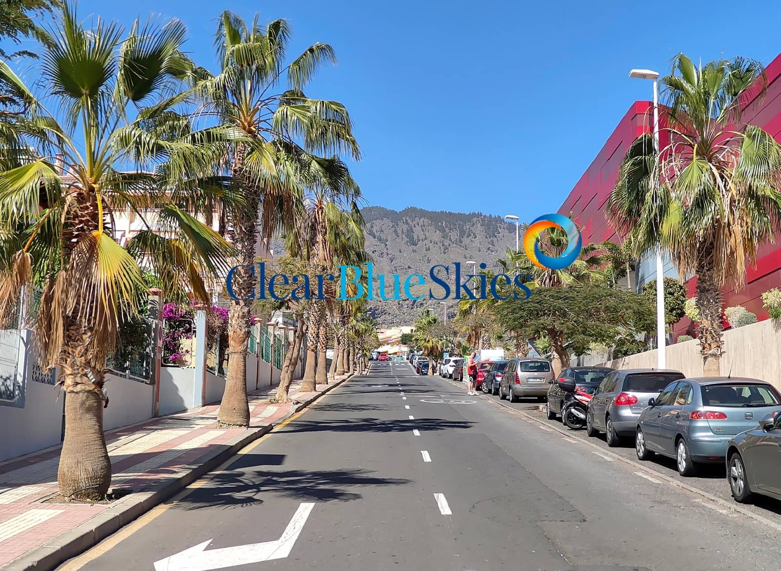 3 bedroom Apartment for sale in Adeje with garage - € 475,000 (Ref: 9136685)