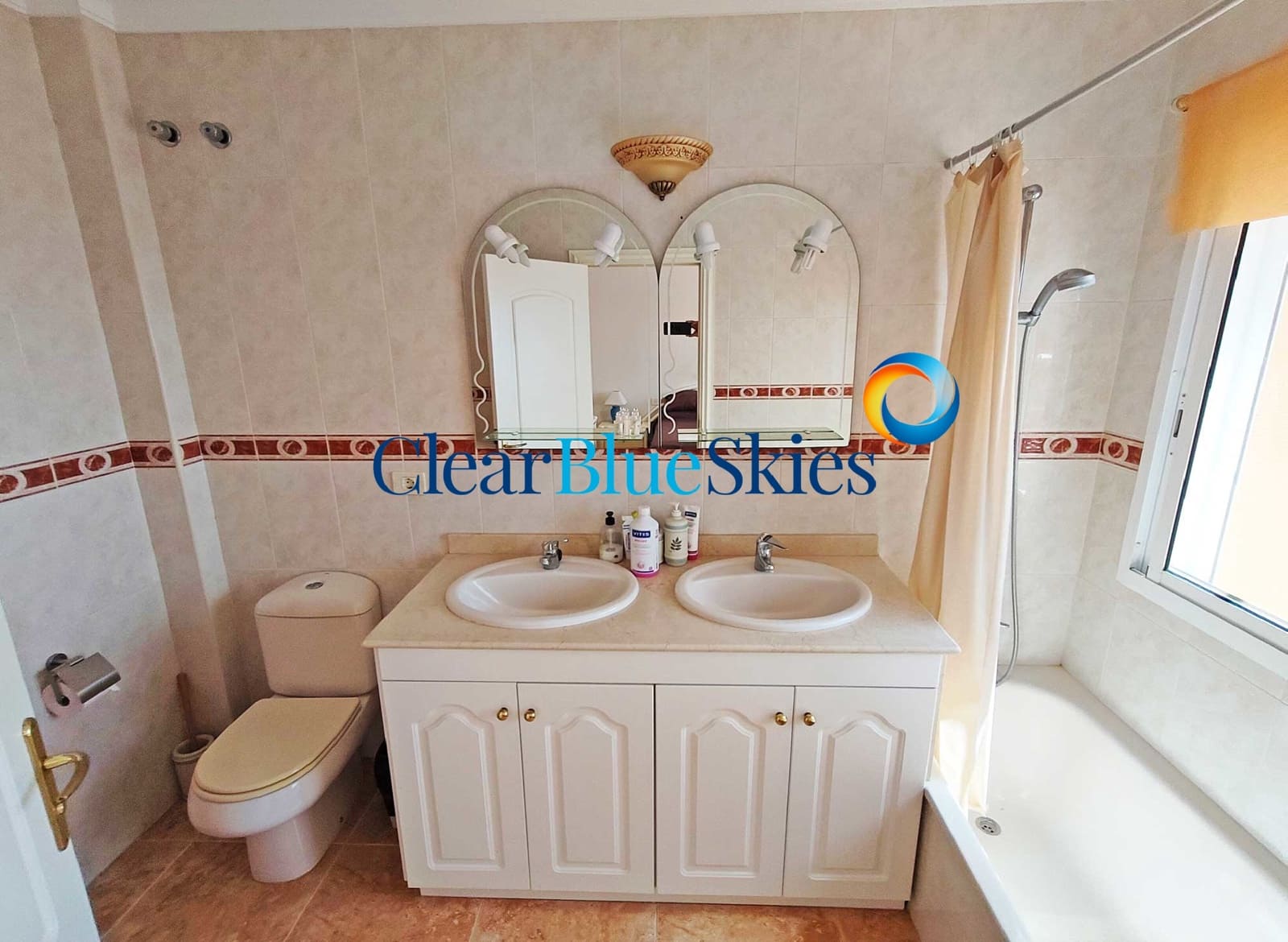 3 soverom Hus til salgs i Torviscas med svømmebasseng garasje - € 580 000 (Ref: 9164770)