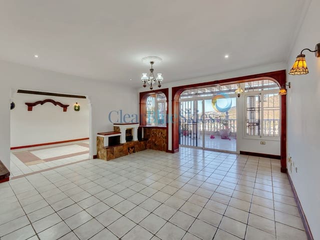 4 slaapkamer Villa te koop in Torviscas, Adeje met zwembad garage - € 990.000 (Ref: 9172381)