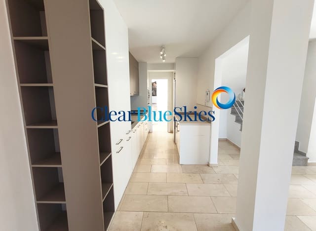 3 soveværelse Villa til salg i El Madroñal, Adeje med garage - € 820.000 (Ref: 9176152)