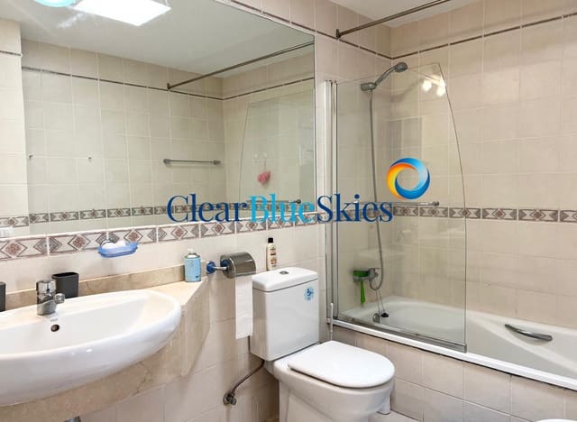 2 slaapkamer Bungalow te koop in El Madroñal, Adeje met zwembad garage - € 390.000 (Ref: 9184627)