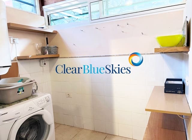 2 slaapkamer Bungalow te koop in El Madroñal, Adeje met zwembad garage - € 390.000 (Ref: 9184627)