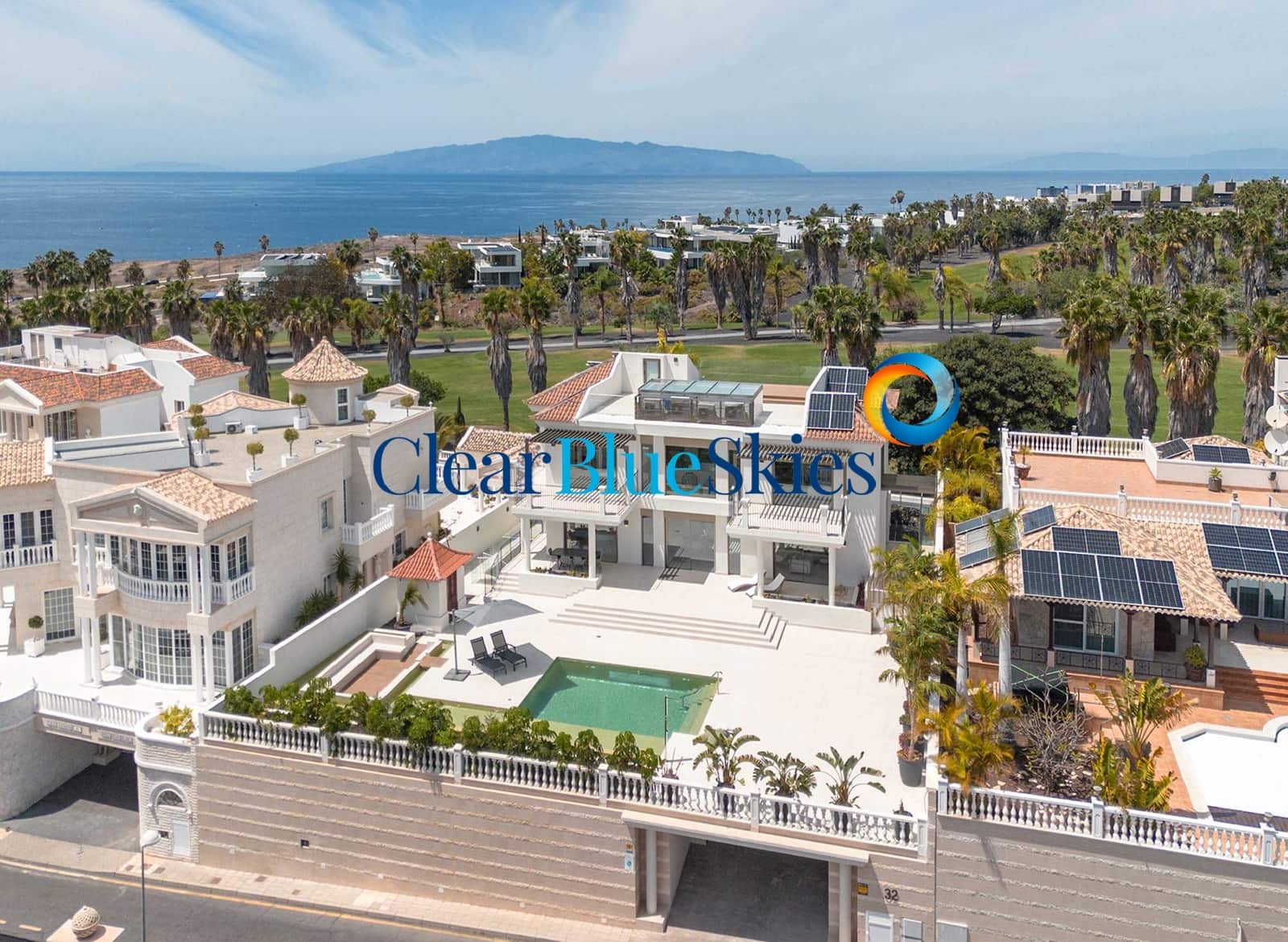 5 slaapkamer Villa te koop in Adeje met zwembad garage - € 4.750.000 (Ref: 9203309)