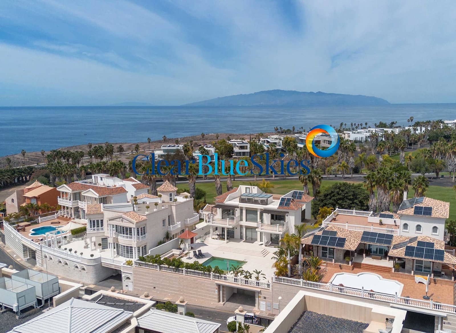 5 slaapkamer Villa te koop in Adeje met zwembad garage - € 4.750.000 (Ref: 9203309)