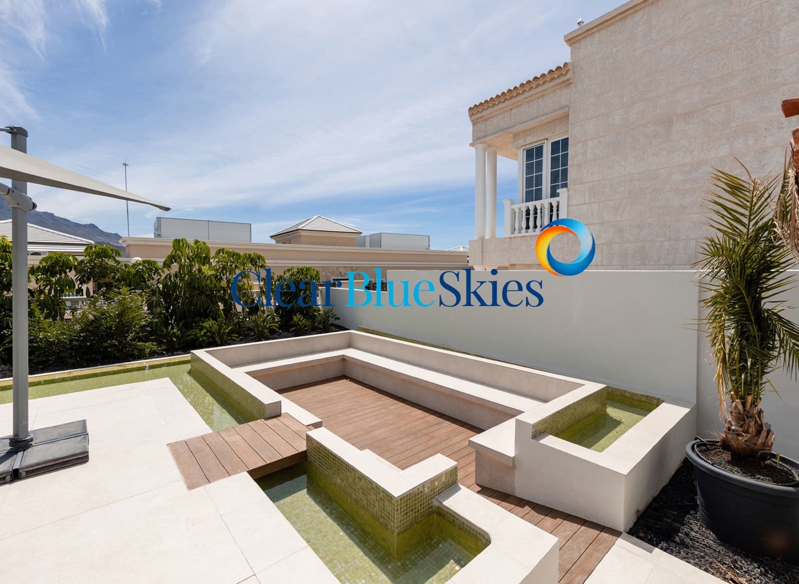 5 slaapkamer Villa te koop in Adeje met zwembad garage - € 4.750.000 (Ref: 9203309)