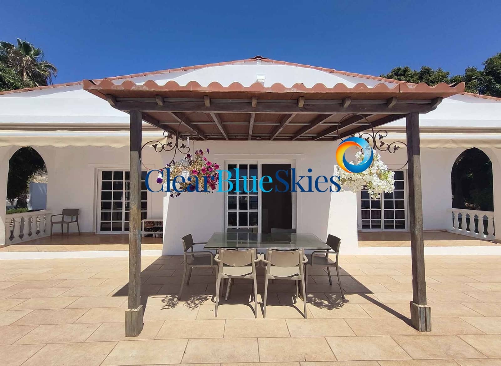 5 soveværelse Finca/Landehus til salg i Piedra Hincada med garage - € 977.000 (Ref: 9216660)