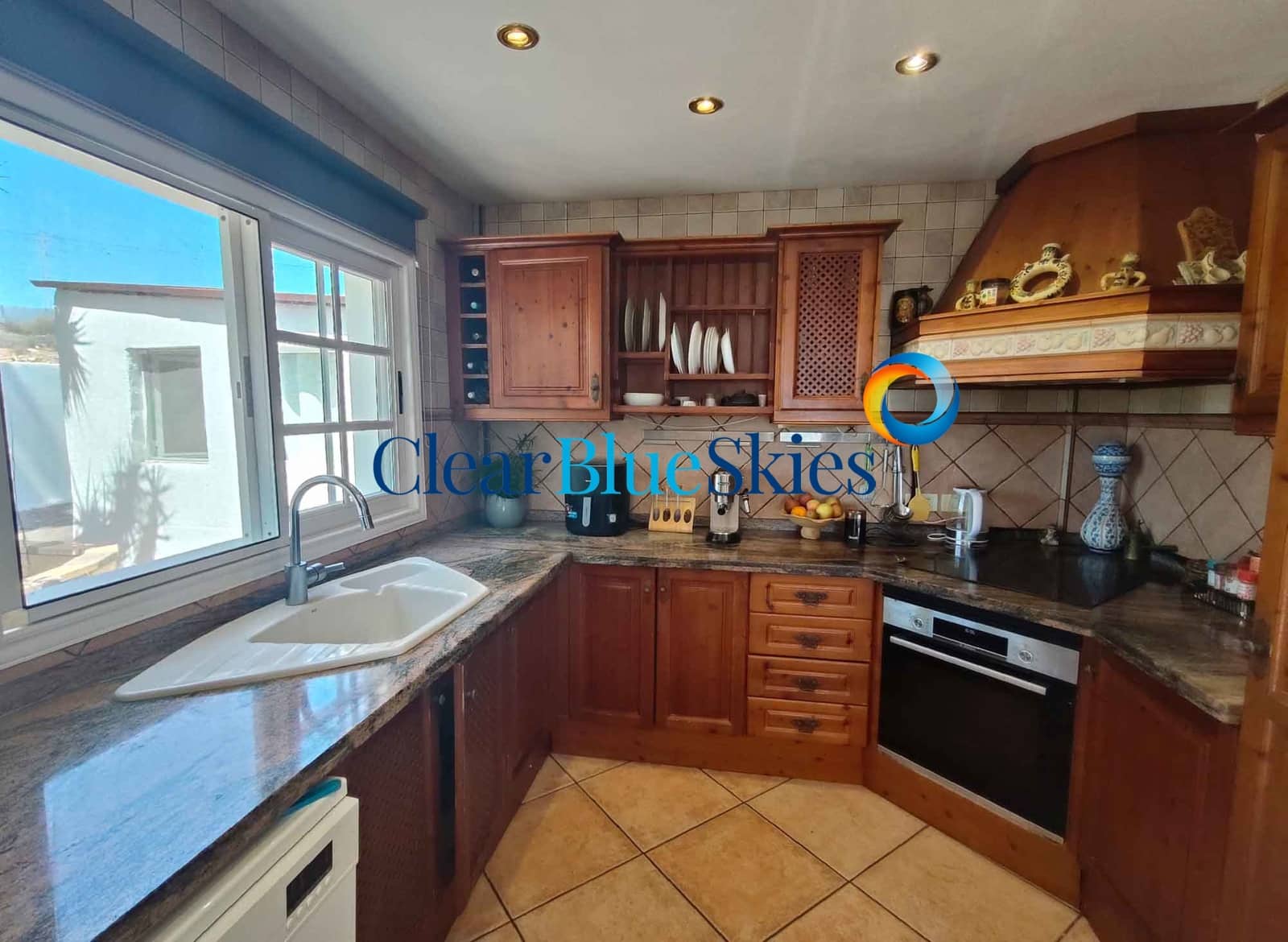 5 soveværelse Finca/Landehus til salg i Piedra Hincada med garage - € 977.000 (Ref: 9216660)