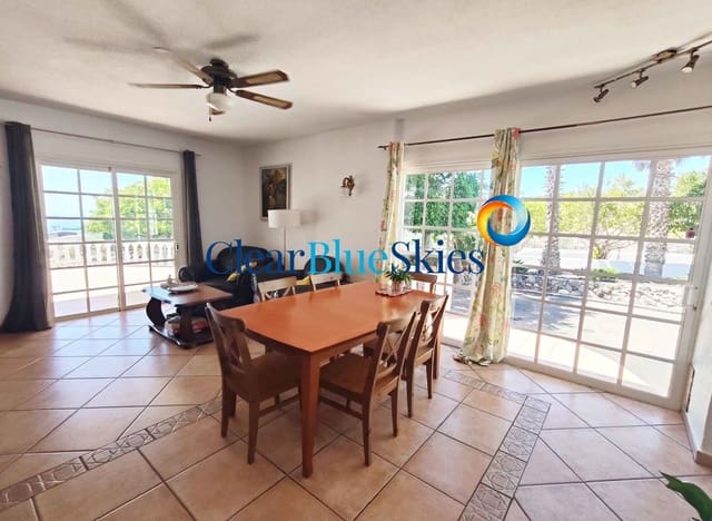 5 soveværelse Finca/Landehus til salg i Piedra Hincada, Guía de Isora med garage - € 977.000 (Ref: 9216660)