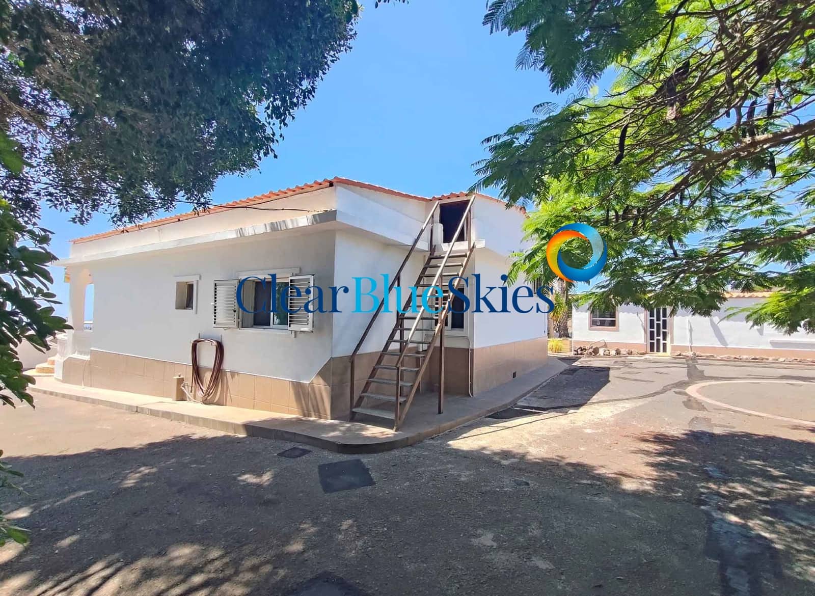 5 soveværelse Finca/Landehus til salg i Piedra Hincada med garage - € 977.000 (Ref: 9216660)