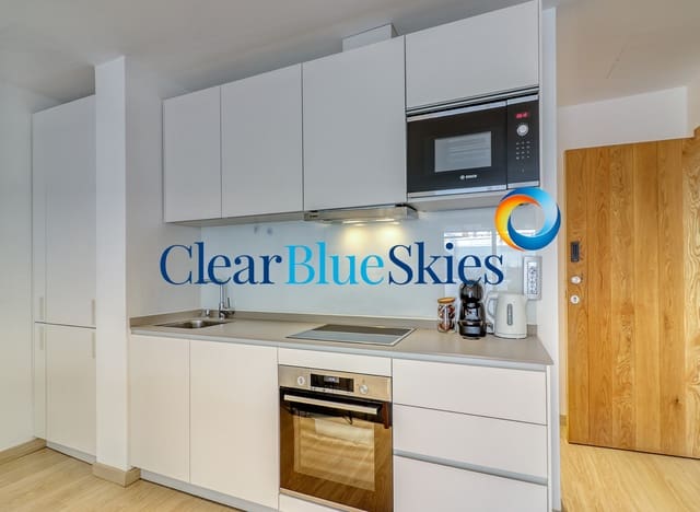 1 slaapkamer Appartement te koop in Adeje met zwembad garage - € 295.000 (Ref: 9219495)