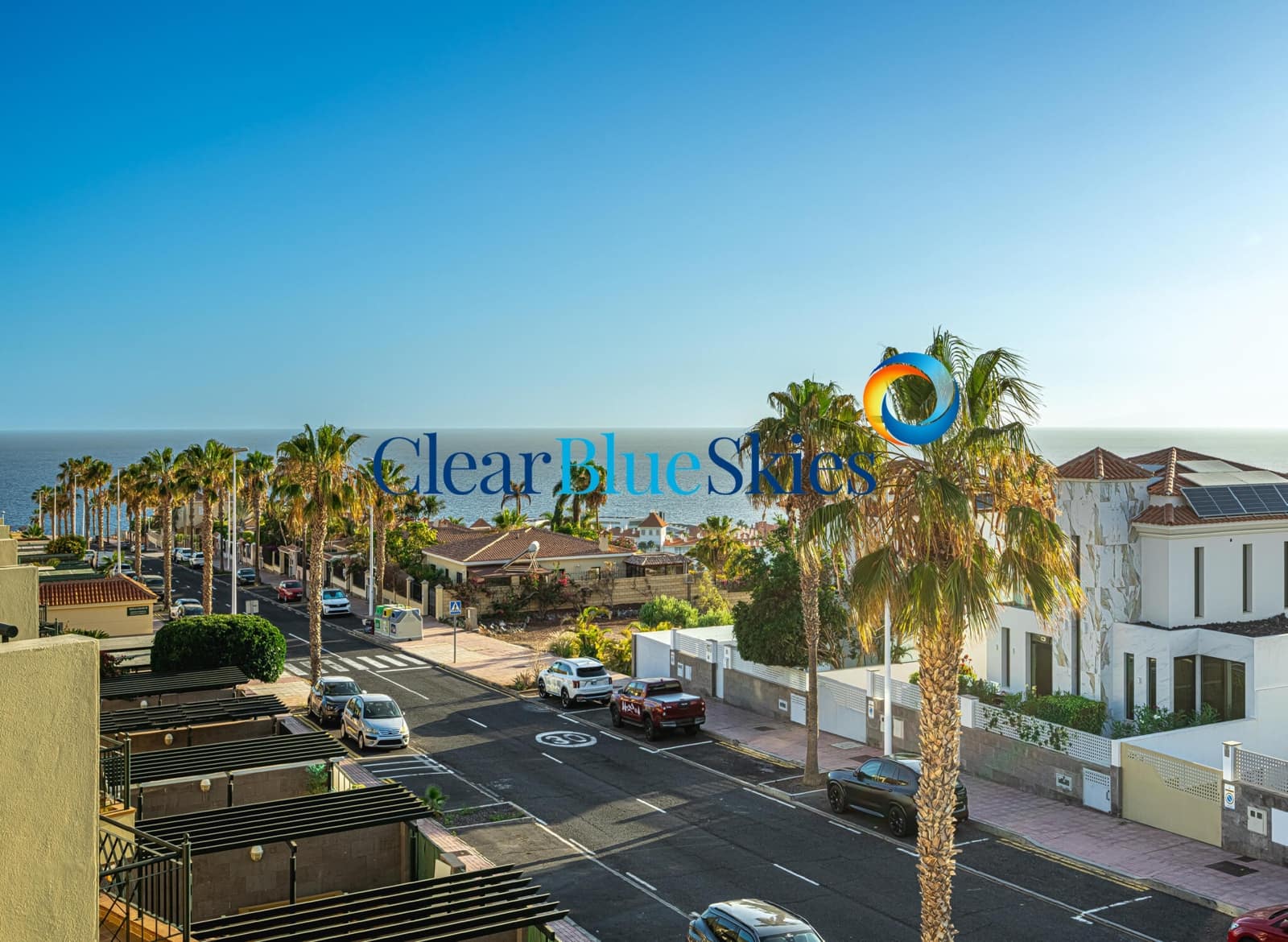 3 soverom Leilighet til salgs i Playa del Duque med garasje - € 849 000 (Ref: 9261834)